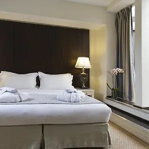 Le Pera Hotel Parigi