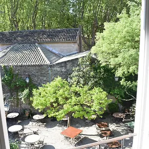 Bed & Breakfast La Figuiere De Vaucluse, Fontaine-de-Vaucluse